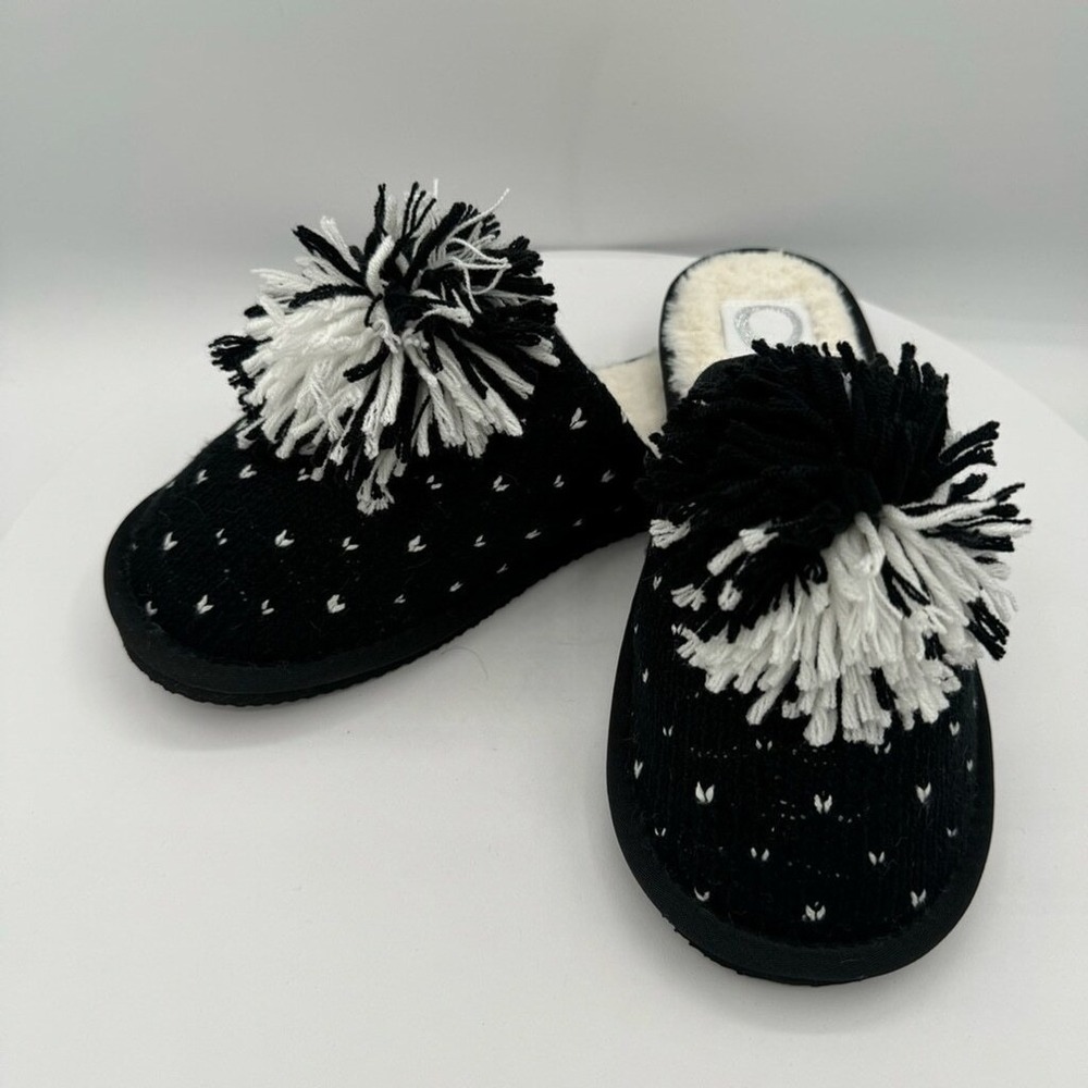 Stardust Women's Pom‎ Pom Slippers Black Size 9 Cozy Plush Lined House Shoes